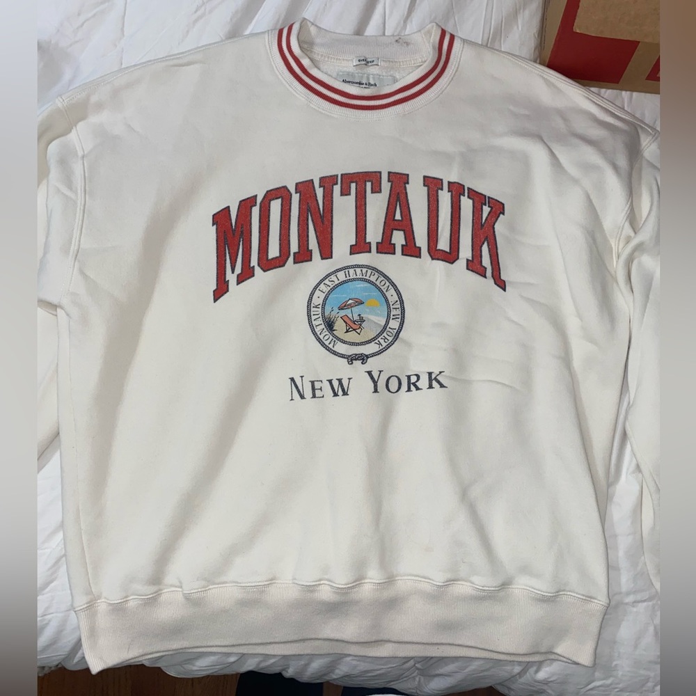 Abercrombie & Fitch Crewneck